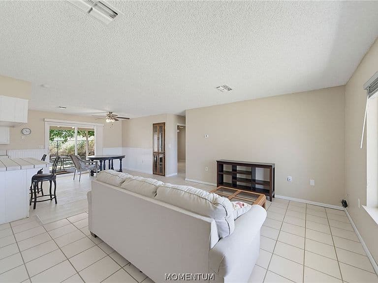 1925 E Agua View Road photo 3