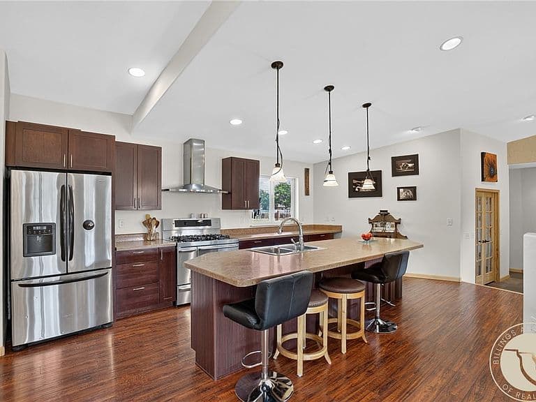 405 Crow Ln photo 5