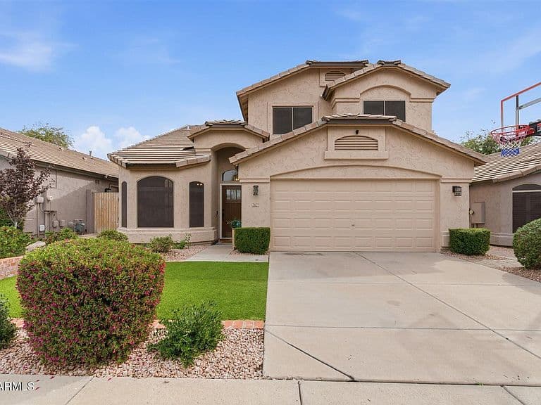 21627 N 45th Pl photo 2