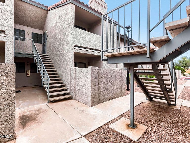 533 W GUADALUPE Road #2135 photo 4