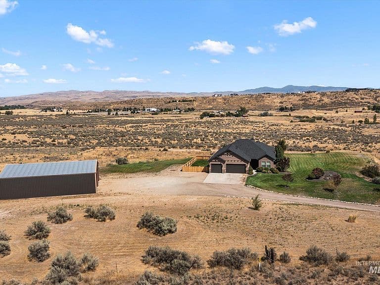 10060 N Highway 16 photo 5