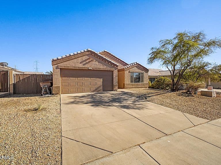 11167 W HARMONT Drive photo 4