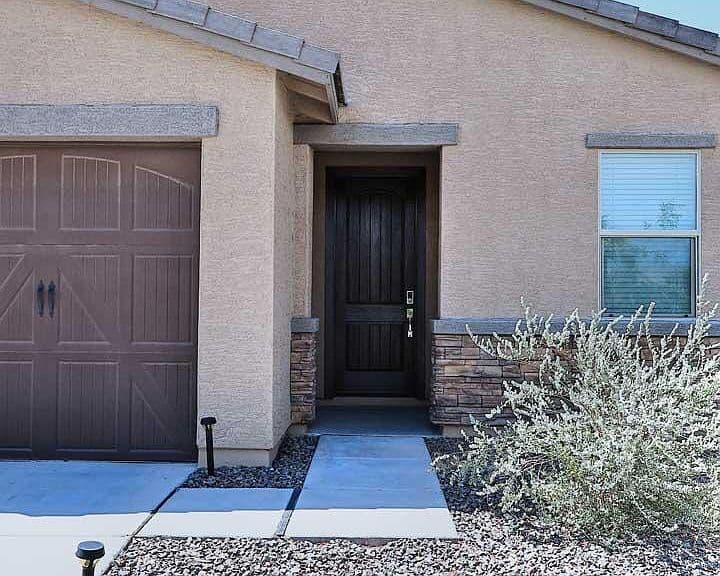 9038 S 69TH Drive photo 3
