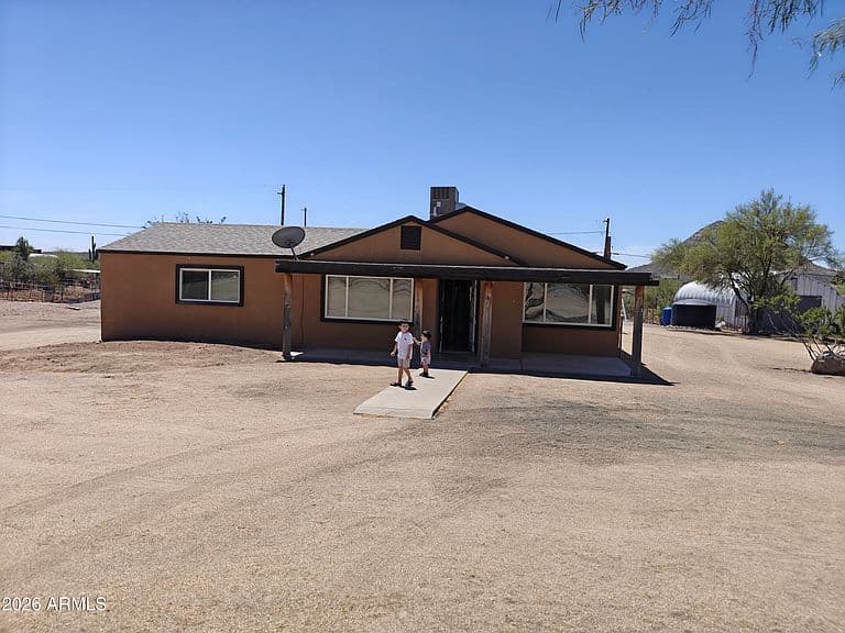 2417 W ROUGHRIDER Road photo 1
