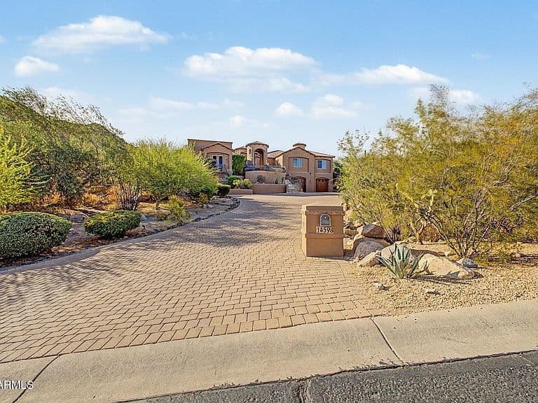 14598 E CORRINE Drive photo 2