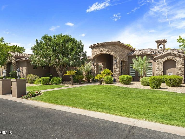 6032 W Victoria Place photo 4