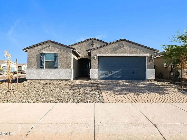 6918 W SAMANTHA Way photo 1