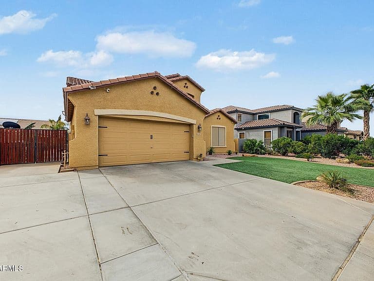 3541 E COCONINO Way photo 3
