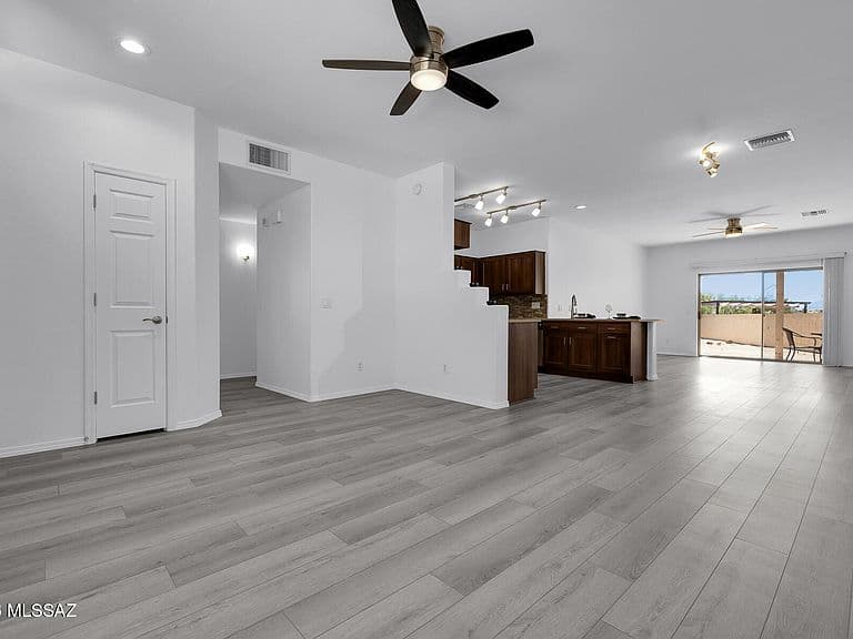 3651 S Escalante Oasis Pl photo 2