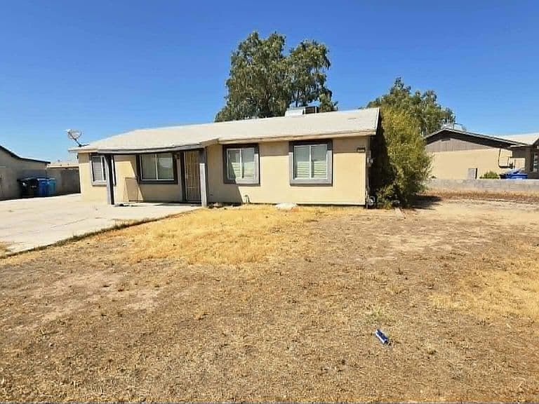 8220 W MEADOWBROOK Avenue photo 3