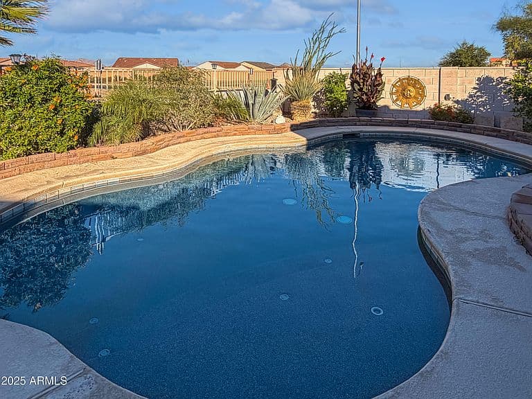 1386 E Avenida Isabela photo 5