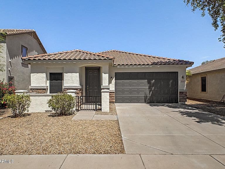 21840 E CREOSOTE Drive photo 1
