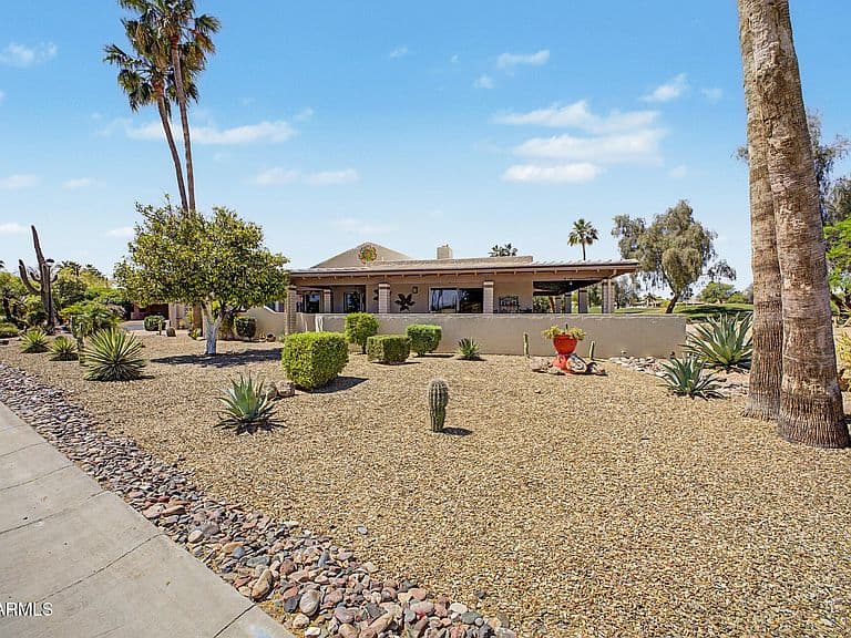 18722 E RIO Lane photo 2