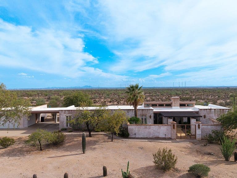 12609 E DOUBLETREE RANCH Road photo 2