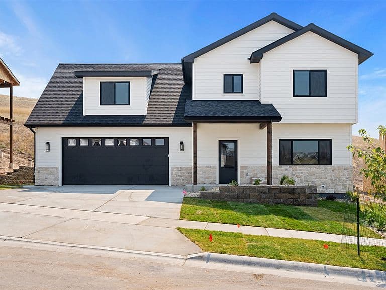 7134 Helenka Rose Dr photo 1