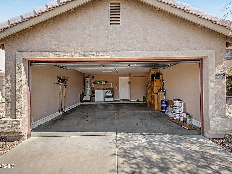 22093 W SOLANO Drive photo 5