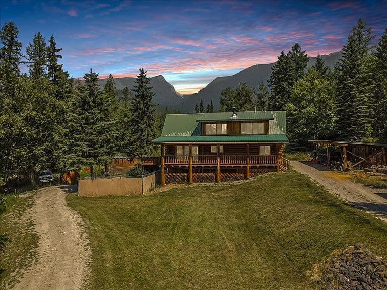 2236 Griffith Creek Rd photo 1