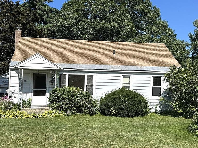 20 Pennington Dr photo 1