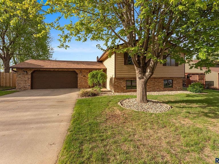 6200 W Oscar Howe Cir photo 1