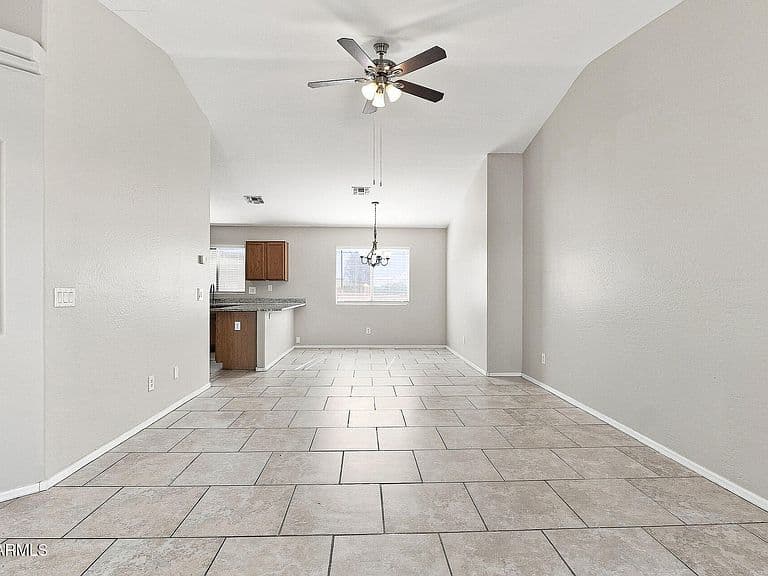 36605 W SANTA MARIA Street photo 3