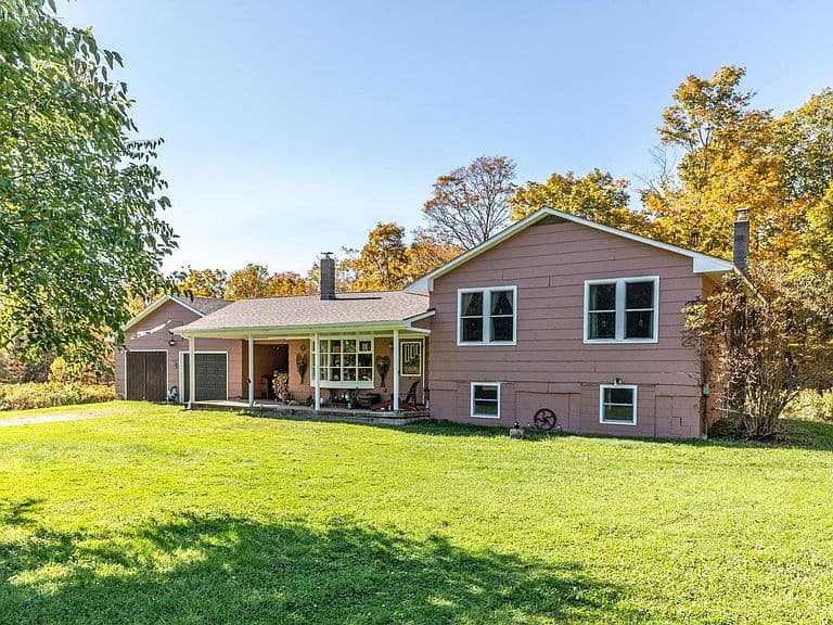 1421 Shaw Mansion Road photo 1