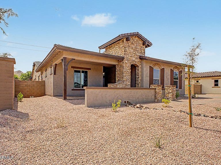 21025 E DIANA Way photo 2