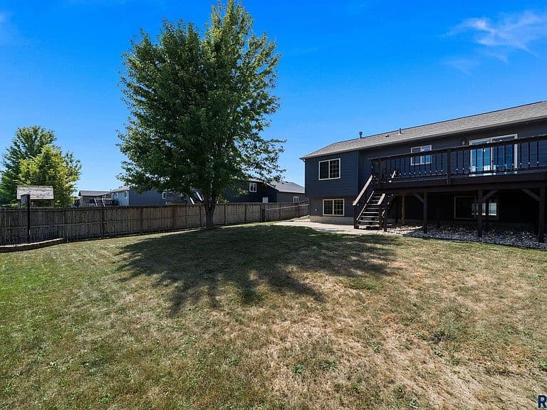 5900 S Hallow Ave photo 4