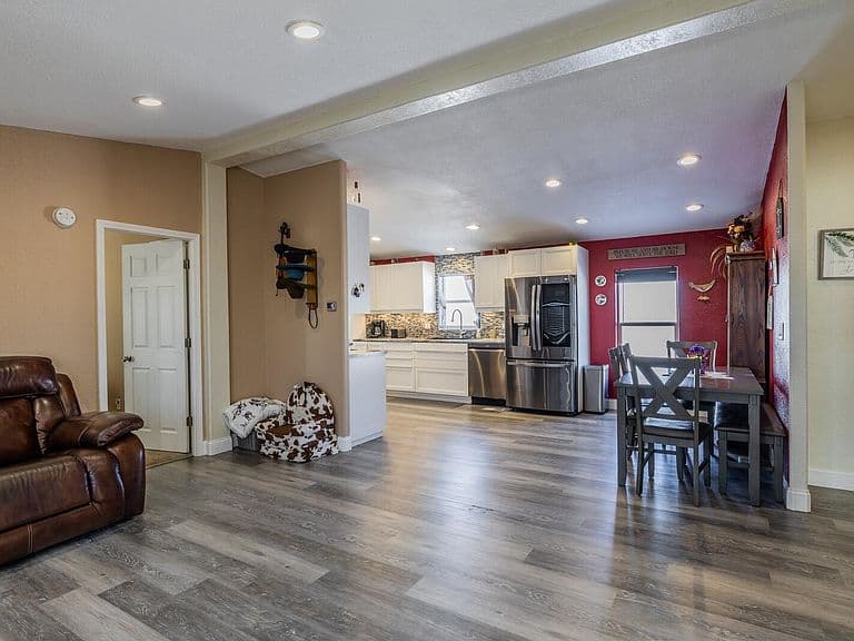 3858 Sand Drift Cir photo 5