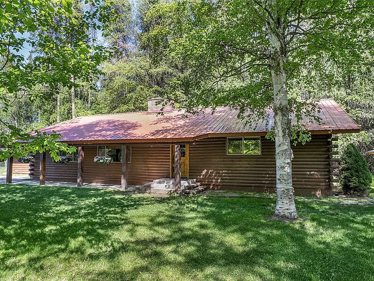 945 Swan River Rd photo 3