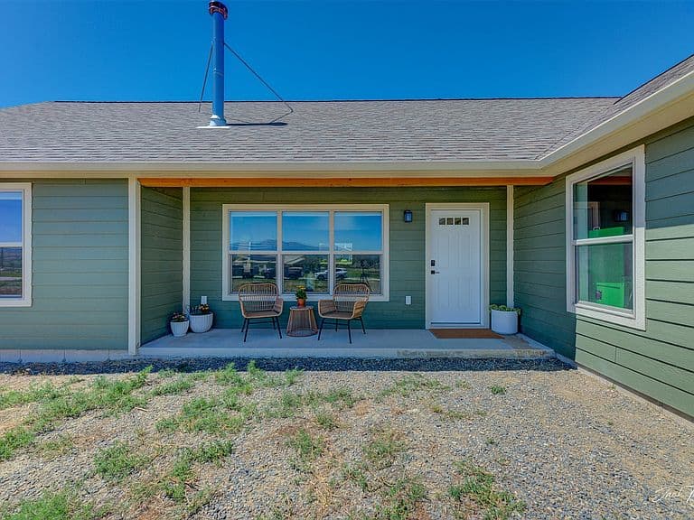 11 Ashley Dr photo 4