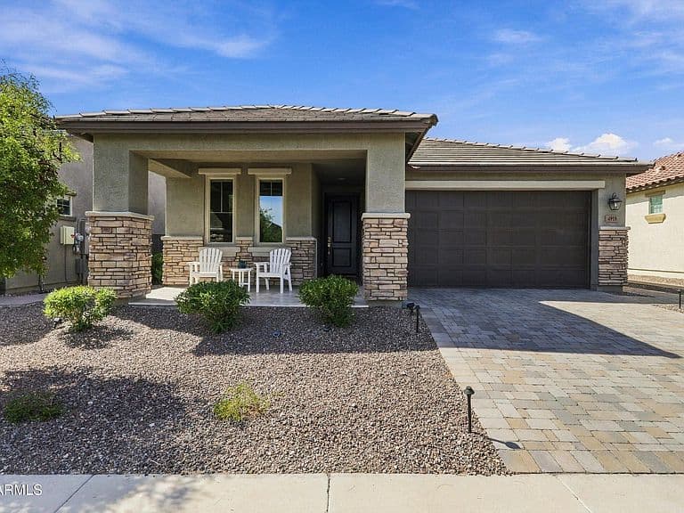 4918 N 206TH Avenue photo 2