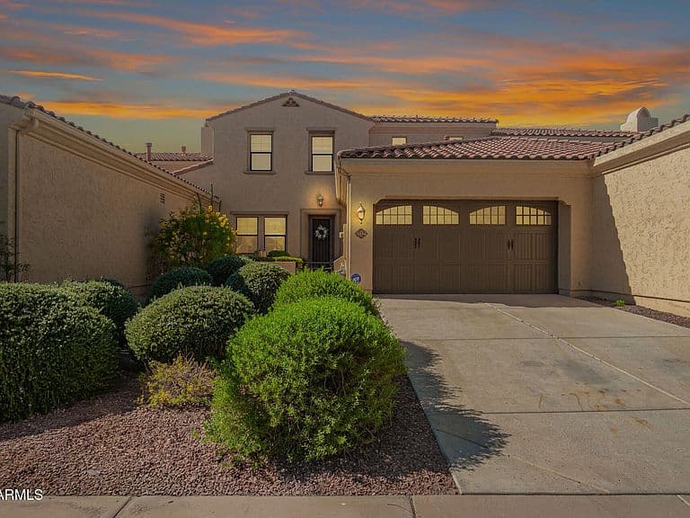 3554 N HOOPER Street photo 2