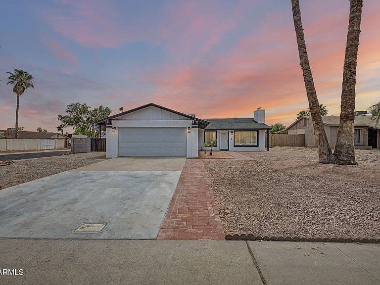 2577 E SWEETWATER Avenue photo 1