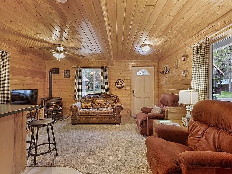3764 McCrea Dr photo 4