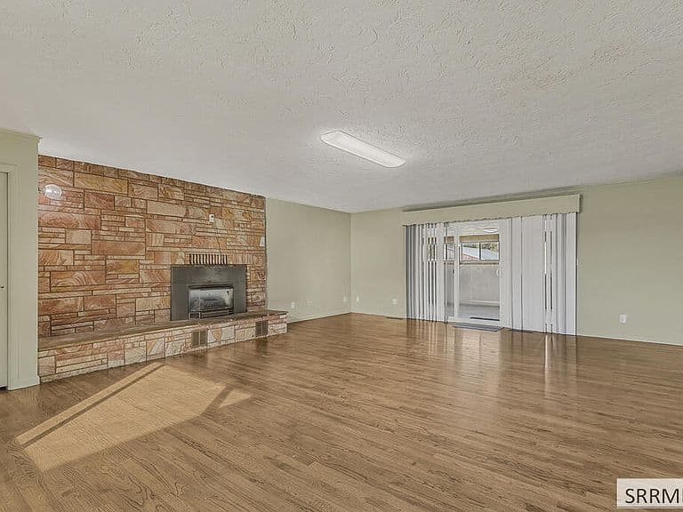 2955 Central Ave photo 5