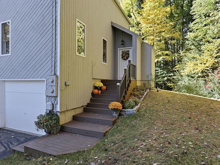 113 Westchester Drive photo 3