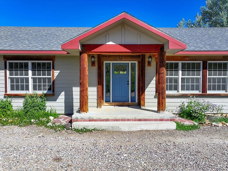 6258 Highway 28 photo 2