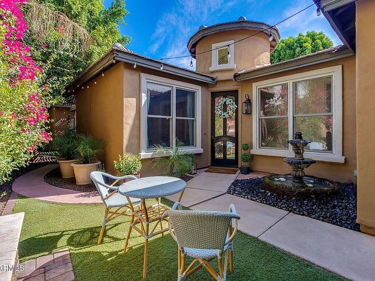 904 E MEAD Drive photo 4