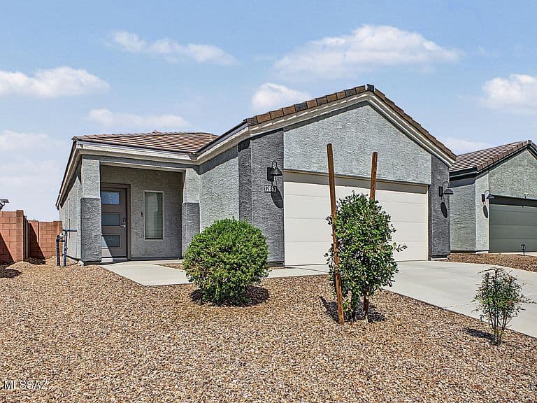 12863 E Joffroy Dr photo 1