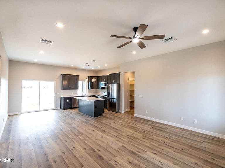 14617 N RIVERVIEW Court photo 3