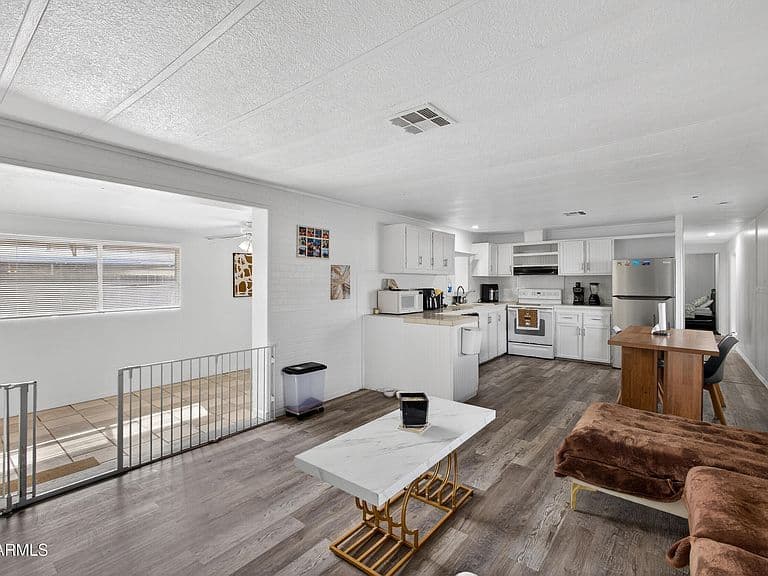 1838 S 78th St photo 1