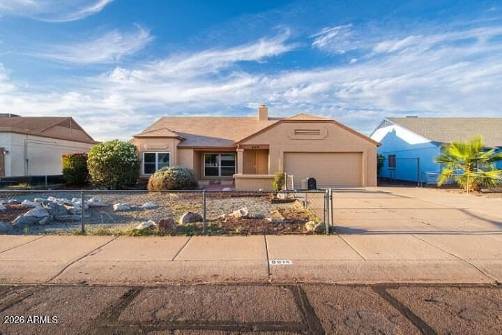 8814 W COOLIDGE Street photo 1