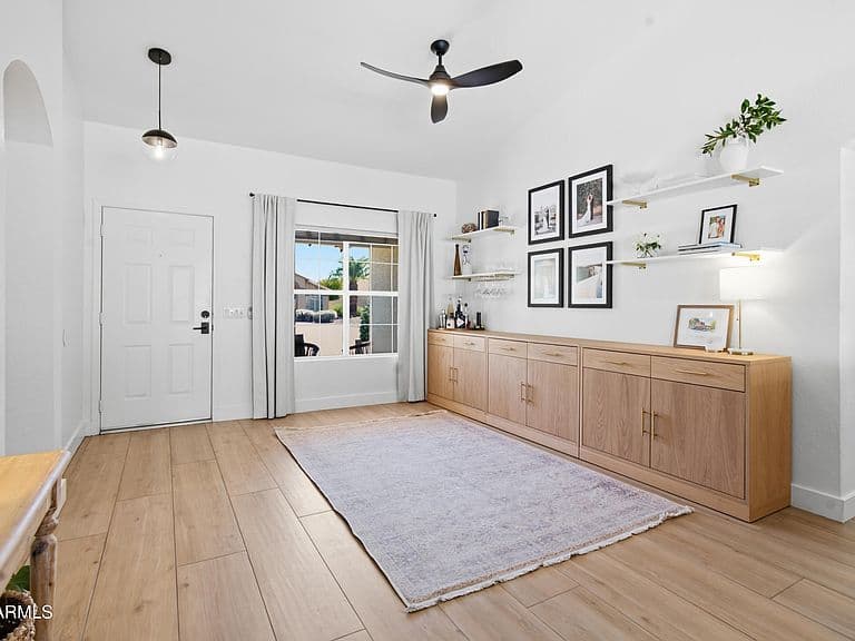 3526 E UTOPIA Road photo 4