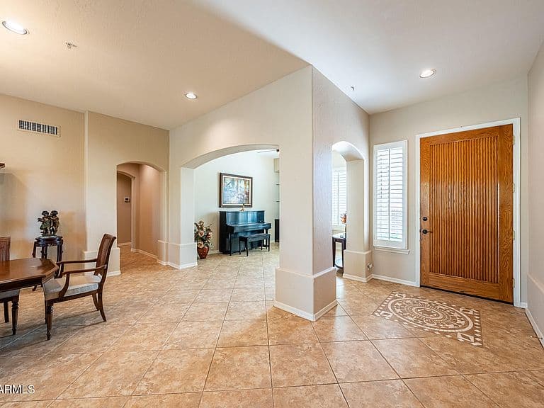 26862 N 73RD Way photo 4