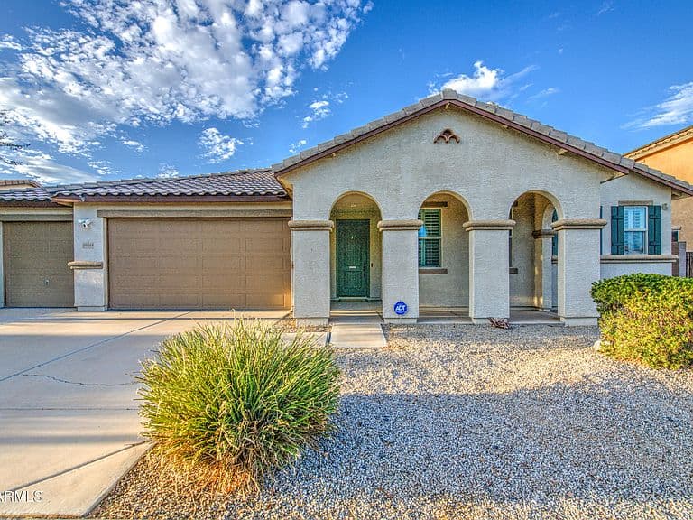 40548 W DENNIS Lane photo 1