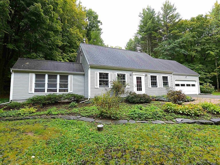 228 Yantz Hill Road photo 2