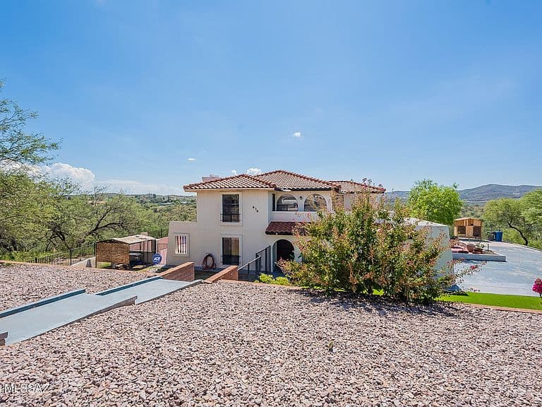 936 E Rancho Grande Cir photo 3