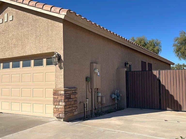 22167 N LAKESIDE Drive photo 2