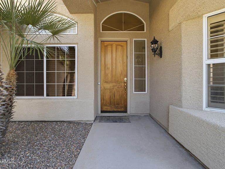 16435 N 47TH Place photo 5