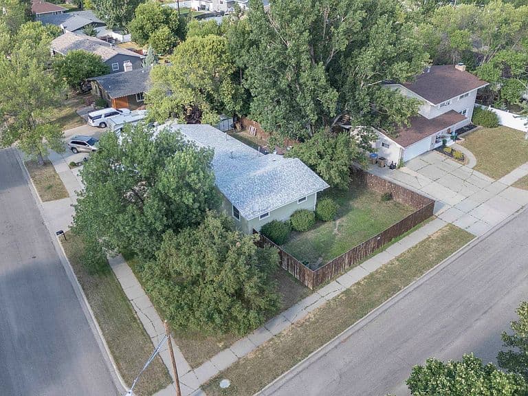 1825 12th St SW photo 3